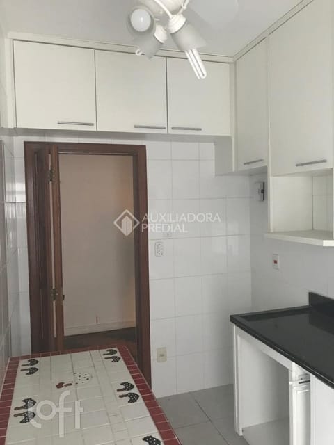 Image 3 - 230281